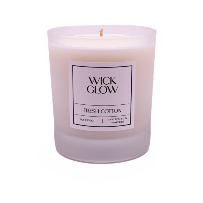 Wick Glow Fresh Cotton 30cl candle