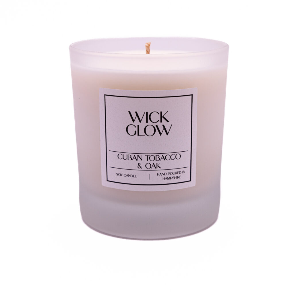 Wick Glow Cuban Tobacco & Oak 30cl natural soy candles